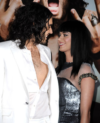 Russell Brand and Katy Perry at event of Get Him to the Greek (2010)