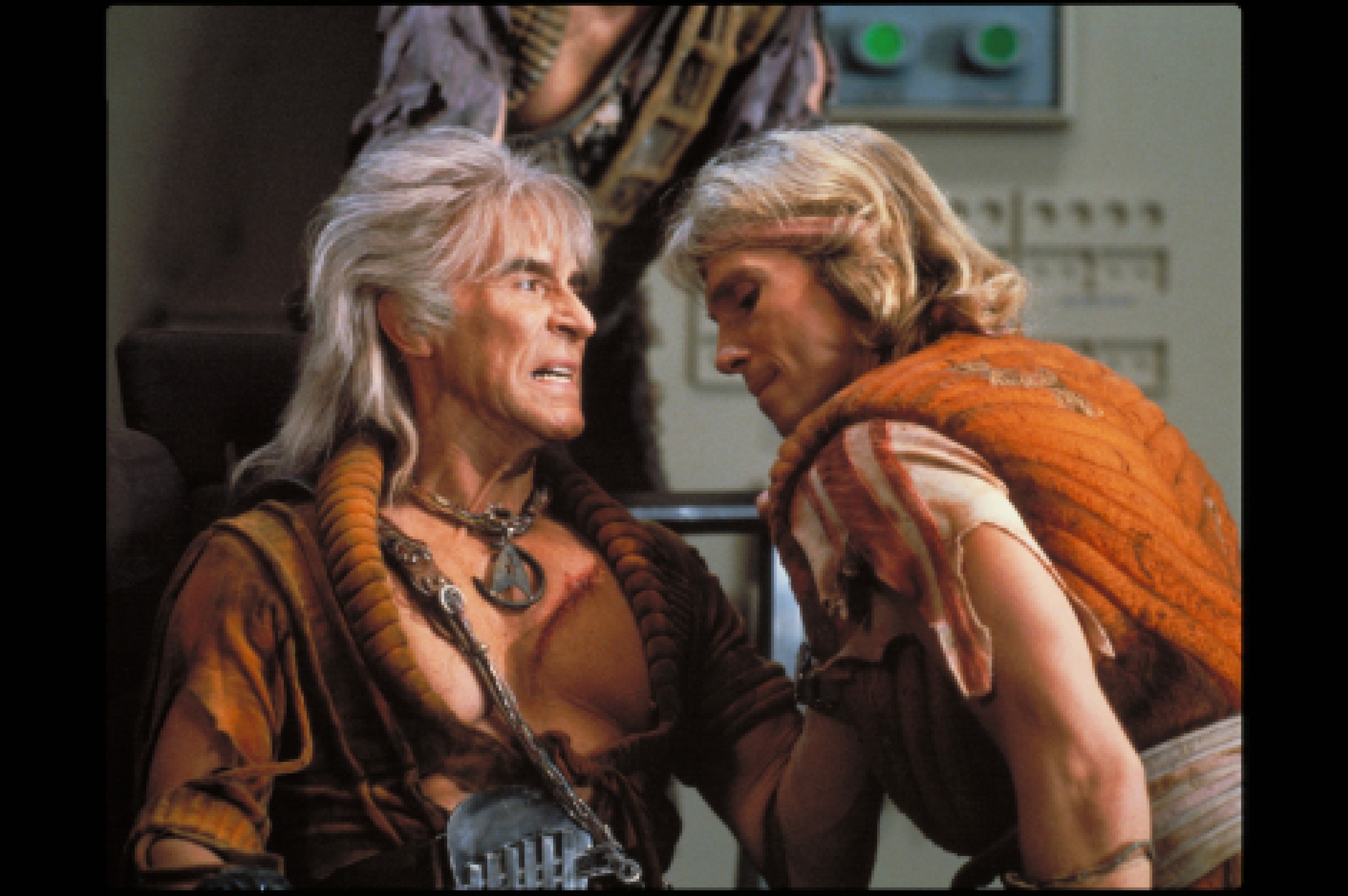 Still of Ricardo Montalban and Judson Scott in Star Trek: The Wrath of Khan (1982)