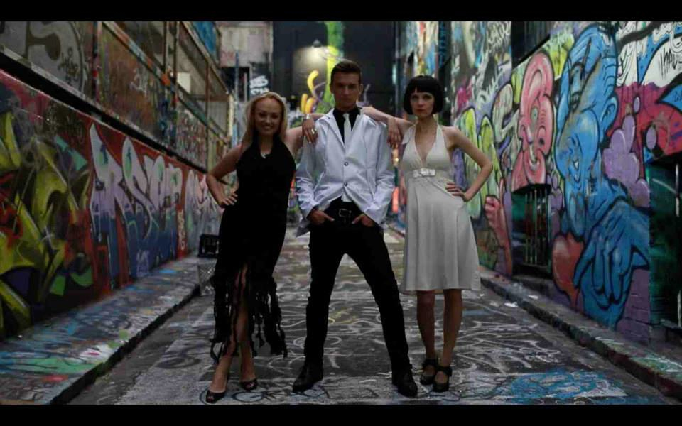 2014. Lindsey Loon, Cameron Robbie, Saara Lamberg. Music video.