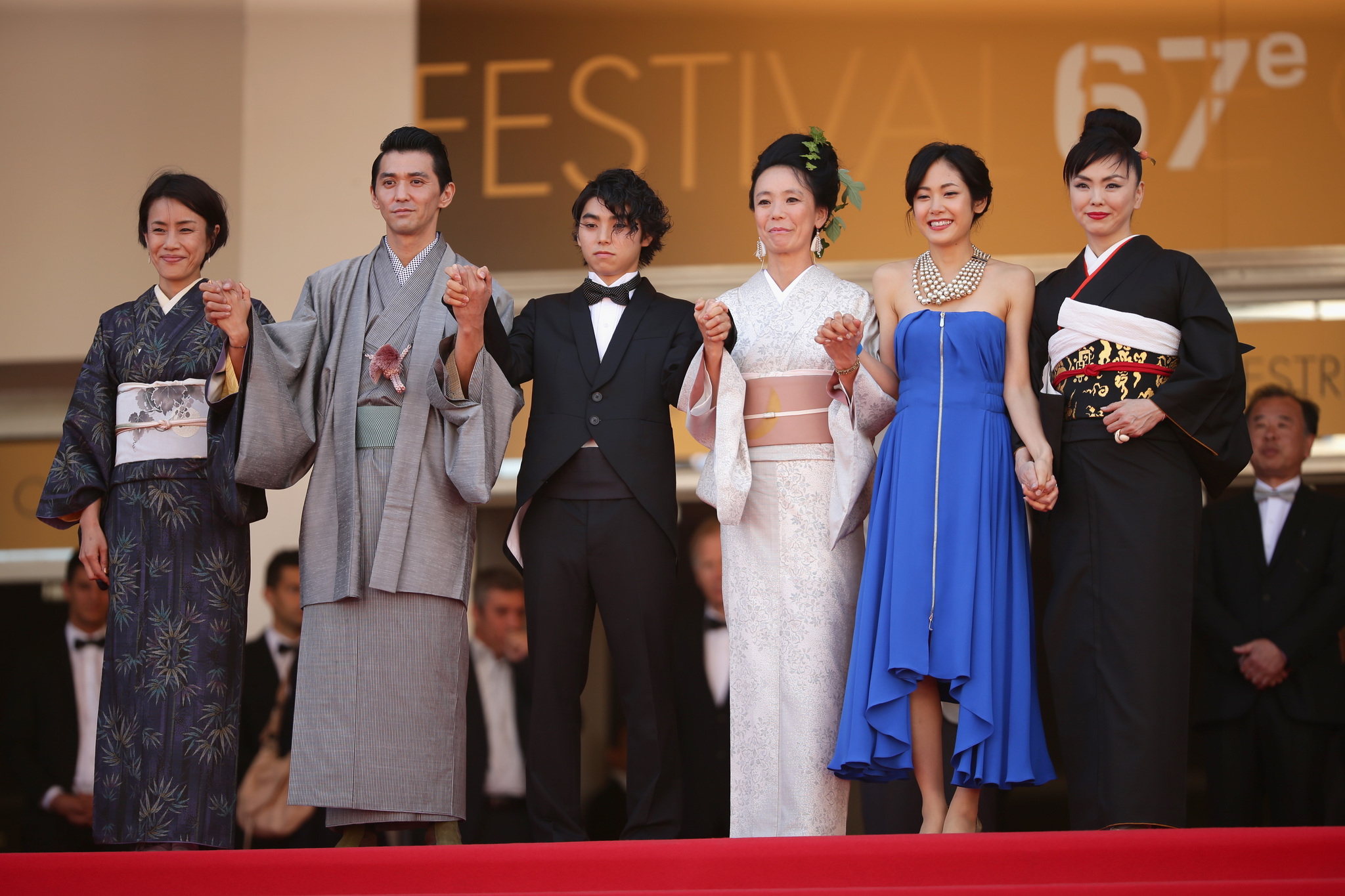 Naomi Kawase, Miyuki Matsuda, Jun Murakami, Makiko Watanabe, Jun Yoshinaga and Nijirô Murakami at event of Futatsume no mado (2014)