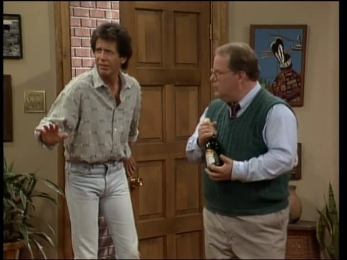 Still of Garry Shandling and Paul Willson in It's Garry Shandling's Show. (1986)
