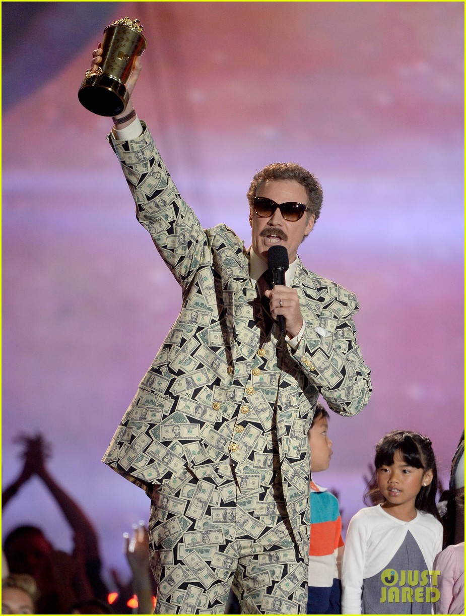 Leilani with her fake Dad Will Ferrell at the MTV Movie Awards!