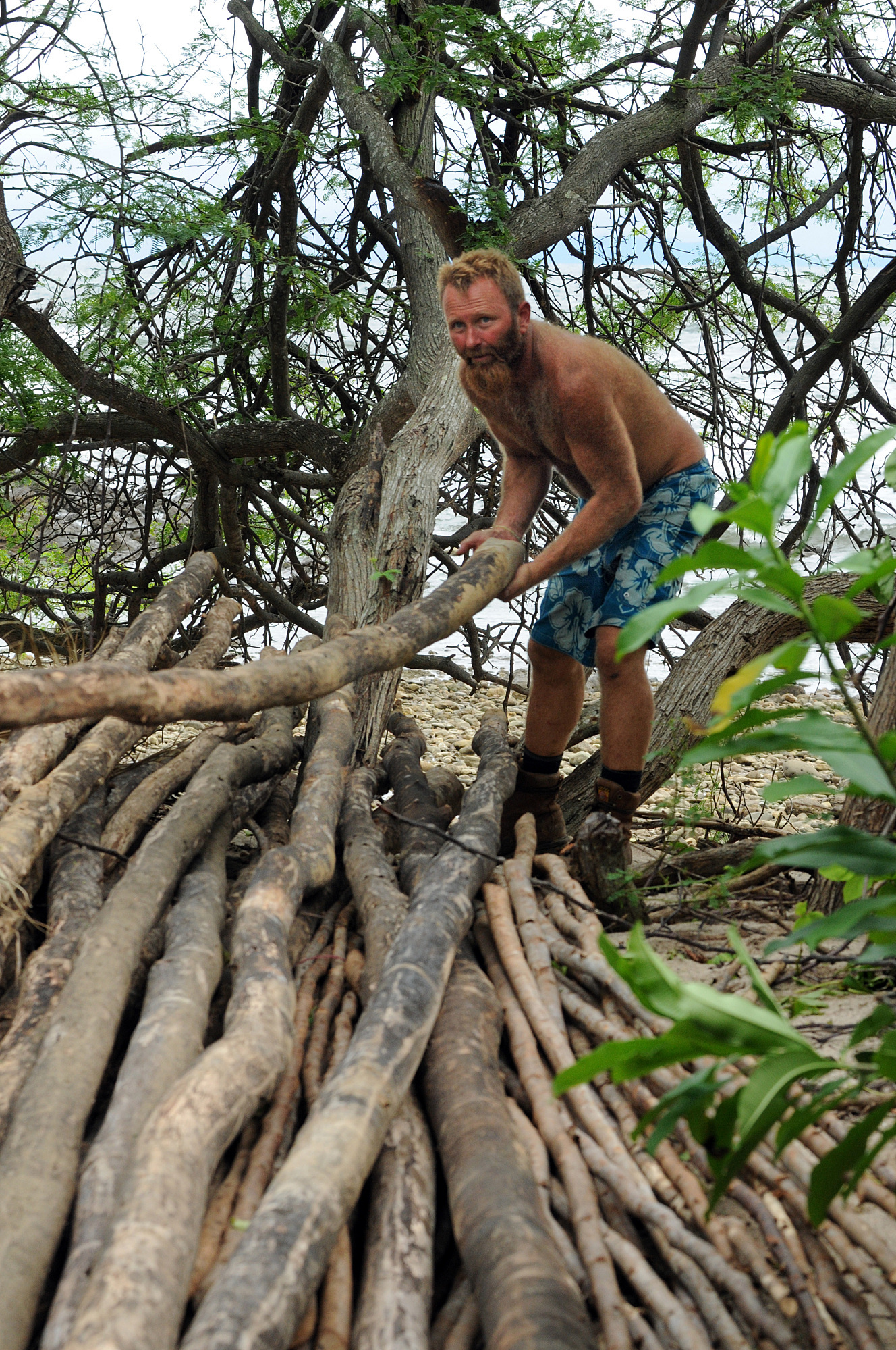 Still of Ralph Kiser in Survivor (2000)