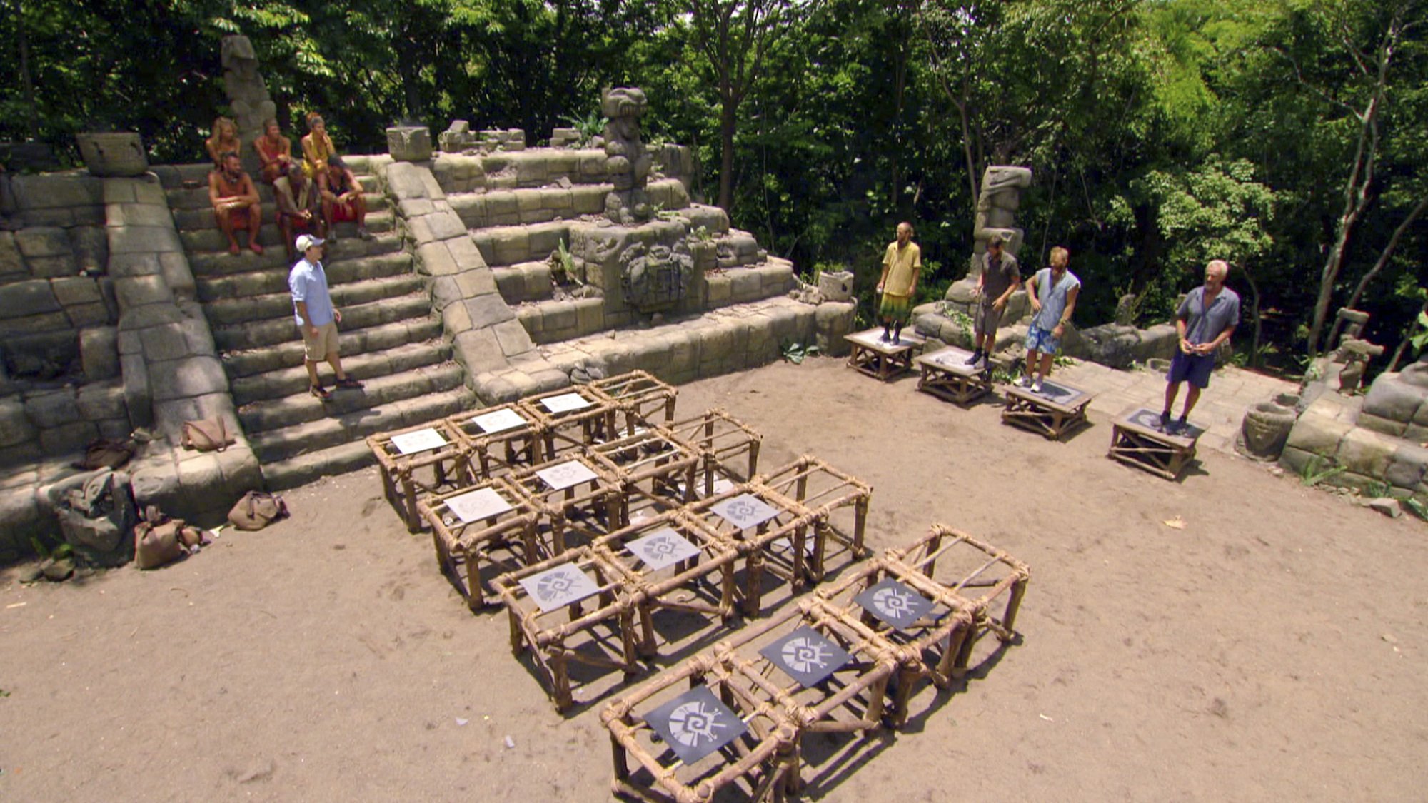 Still of Jeff Probst, Rob Mariano, Phillip Sheppard, Grant Mattos, Andrea Boehlke, Ralph Kiser, Mike Chiesl, Matt Elrod and Natalie Tenerelli in Survivor (2000)