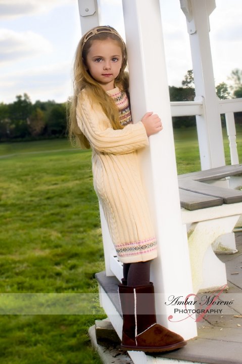 Cayleigh in the Park Photo Shoot for Ambar Moreno Photography