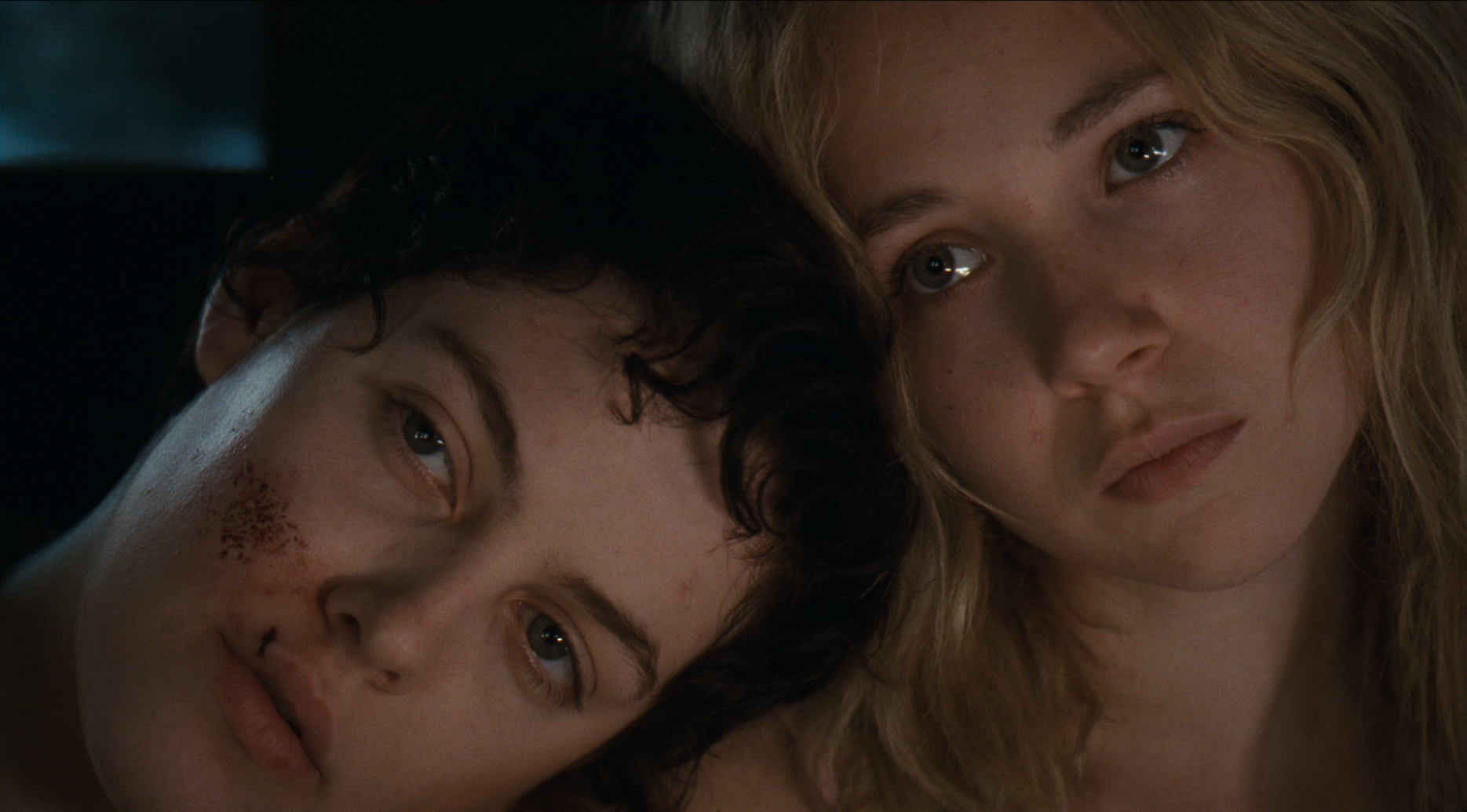 Still of Juno Temple and Riley Keough in Jack & Diane (2012)