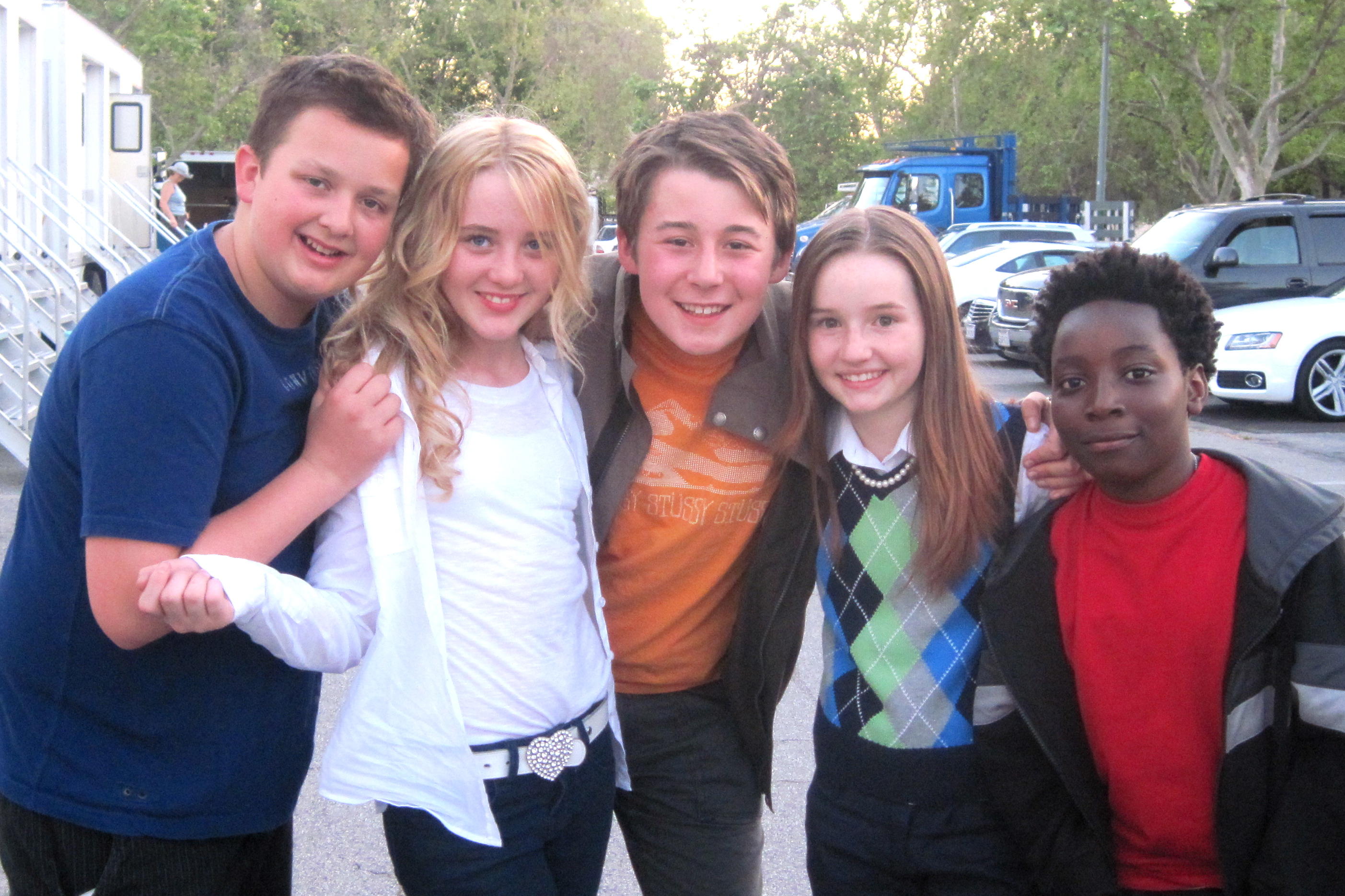 With Noah Munck, Kathryn Newton, Kaitlyn Dever, and Adrian Kali Turner on set of 