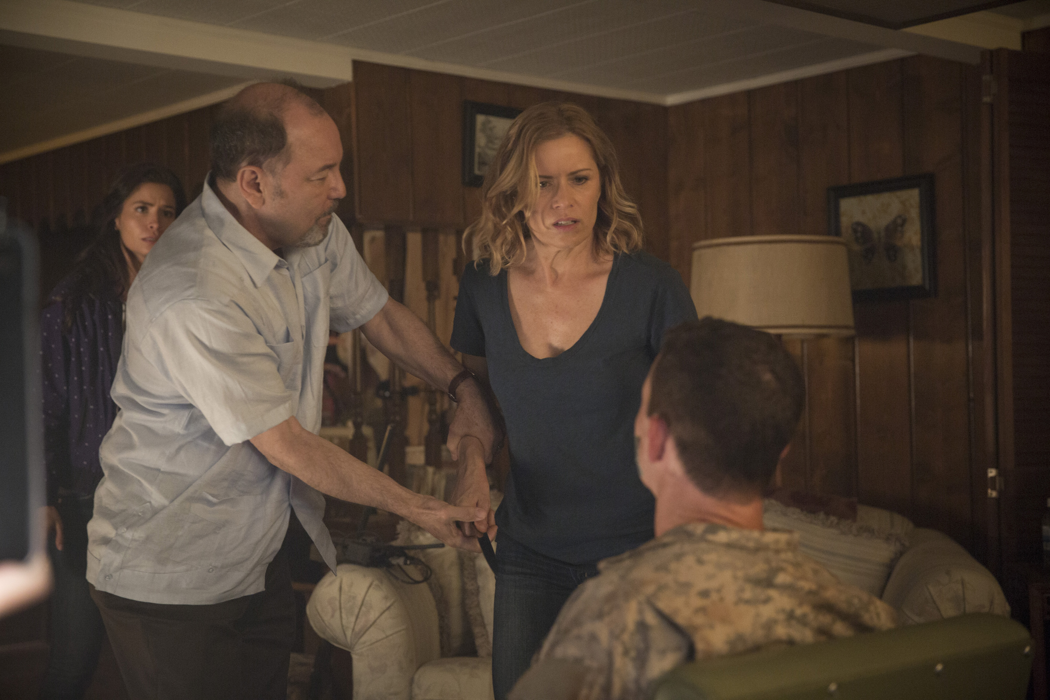 Still of Rubén Blades, Shawn Hatosy, Kim Dickens and Mercedes Mason in Fear the Walking Dead (2015)