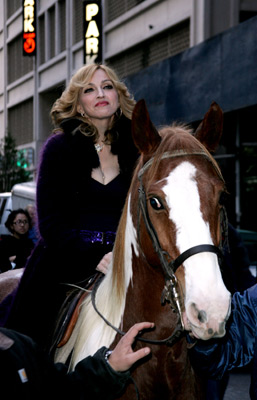 Madonna at event of Late Show with David Letterman: Episode dated 20 October 2005 (2005)