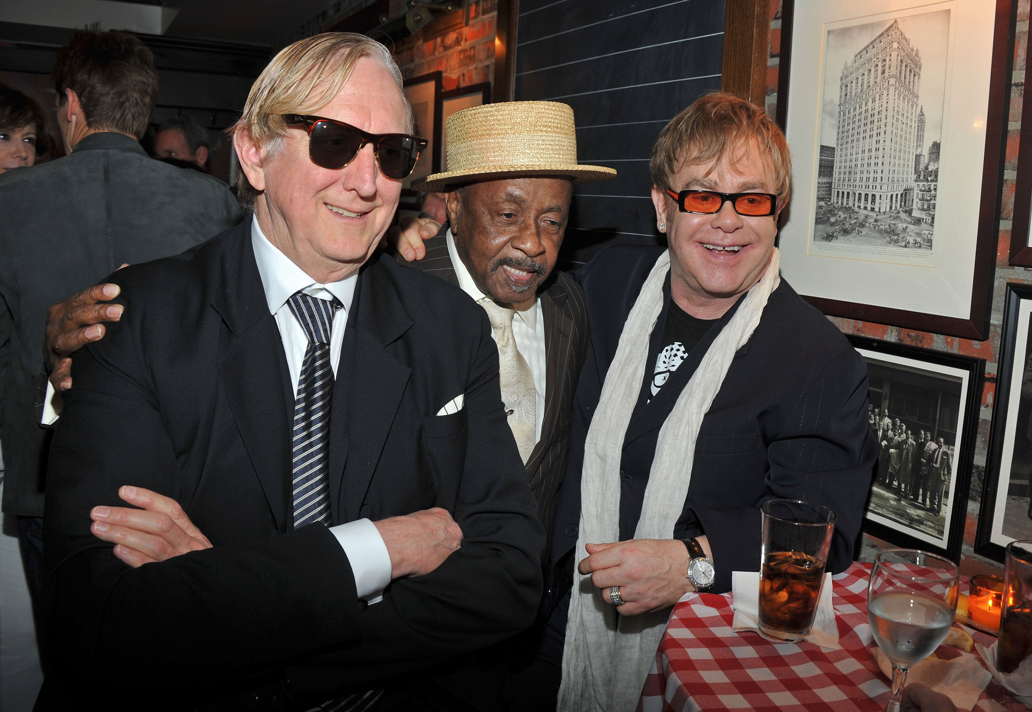 Elton John and T Bone Burnett at event of The Union (2011)