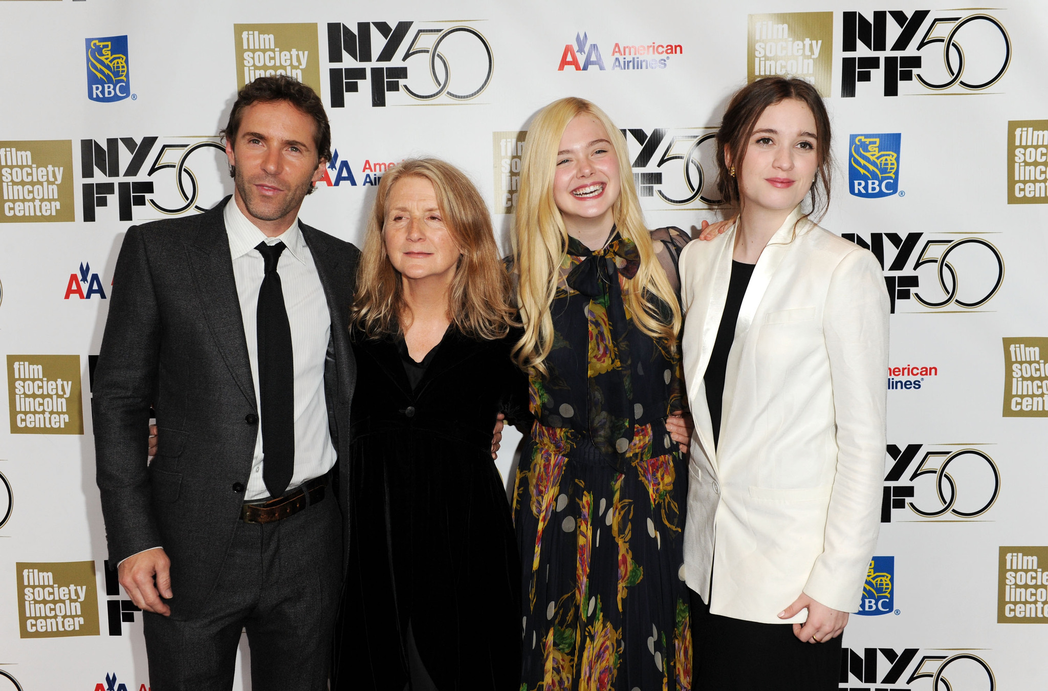 Alessandro Nivola, Sally Potter, Elle Fanning and Alice Englert at event of Ginger & Rosa (2012)