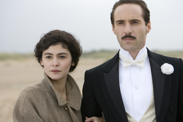 Still of Alessandro Nivola and Audrey Tautou in Coco avant Chanel (2009)