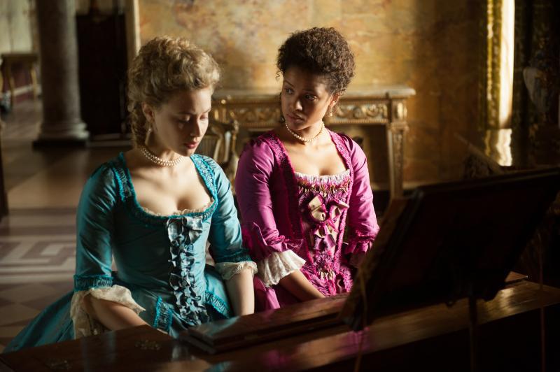 Still of Sarah Gadon and Gugu Mbatha-Raw in Belle (2013)