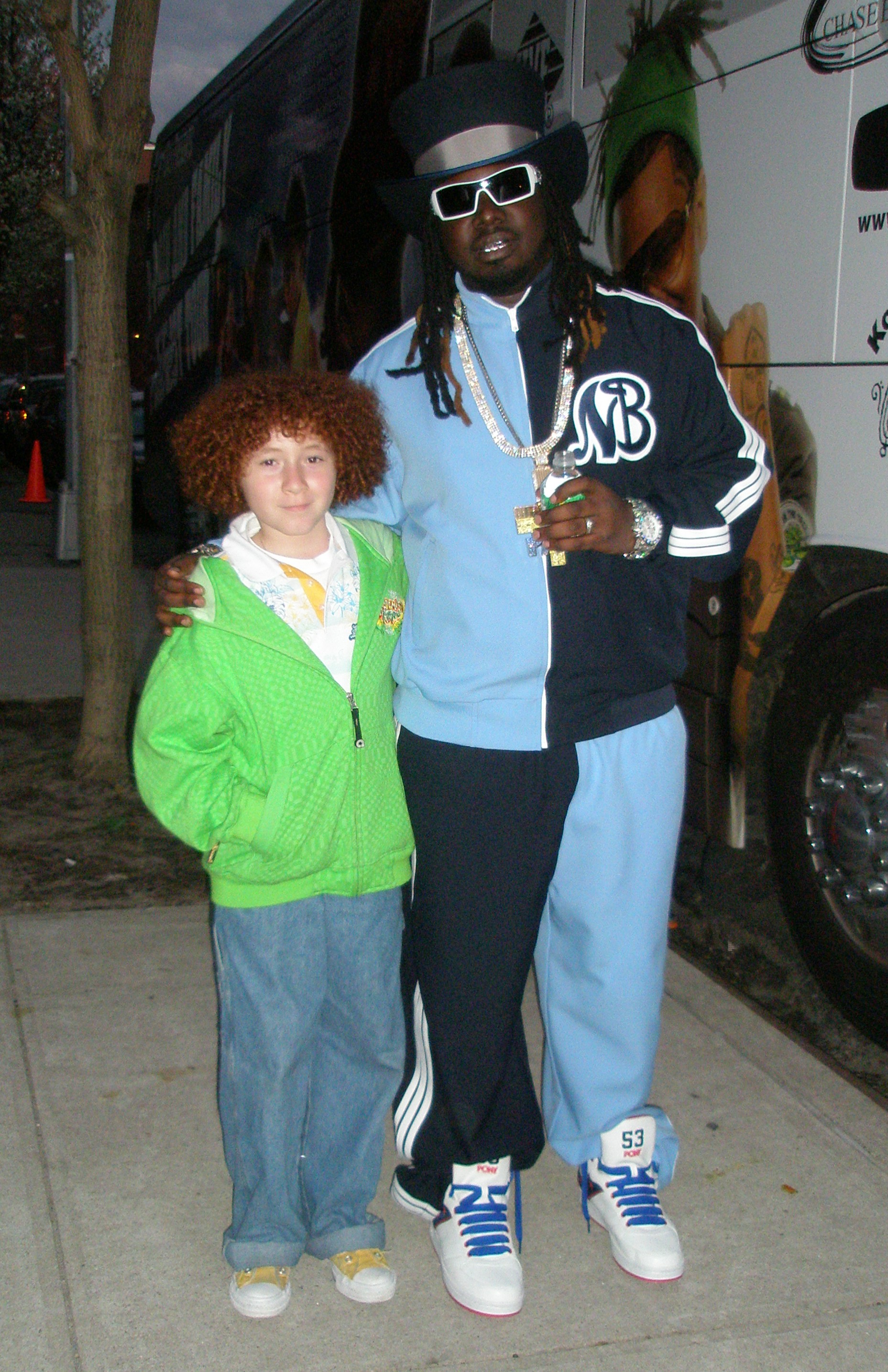 Ismaelpeter with T-Pain on-set of music video 