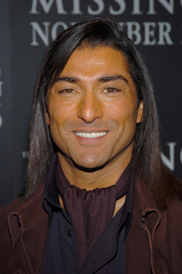 Jay Tavare at event of The Missing (2003)