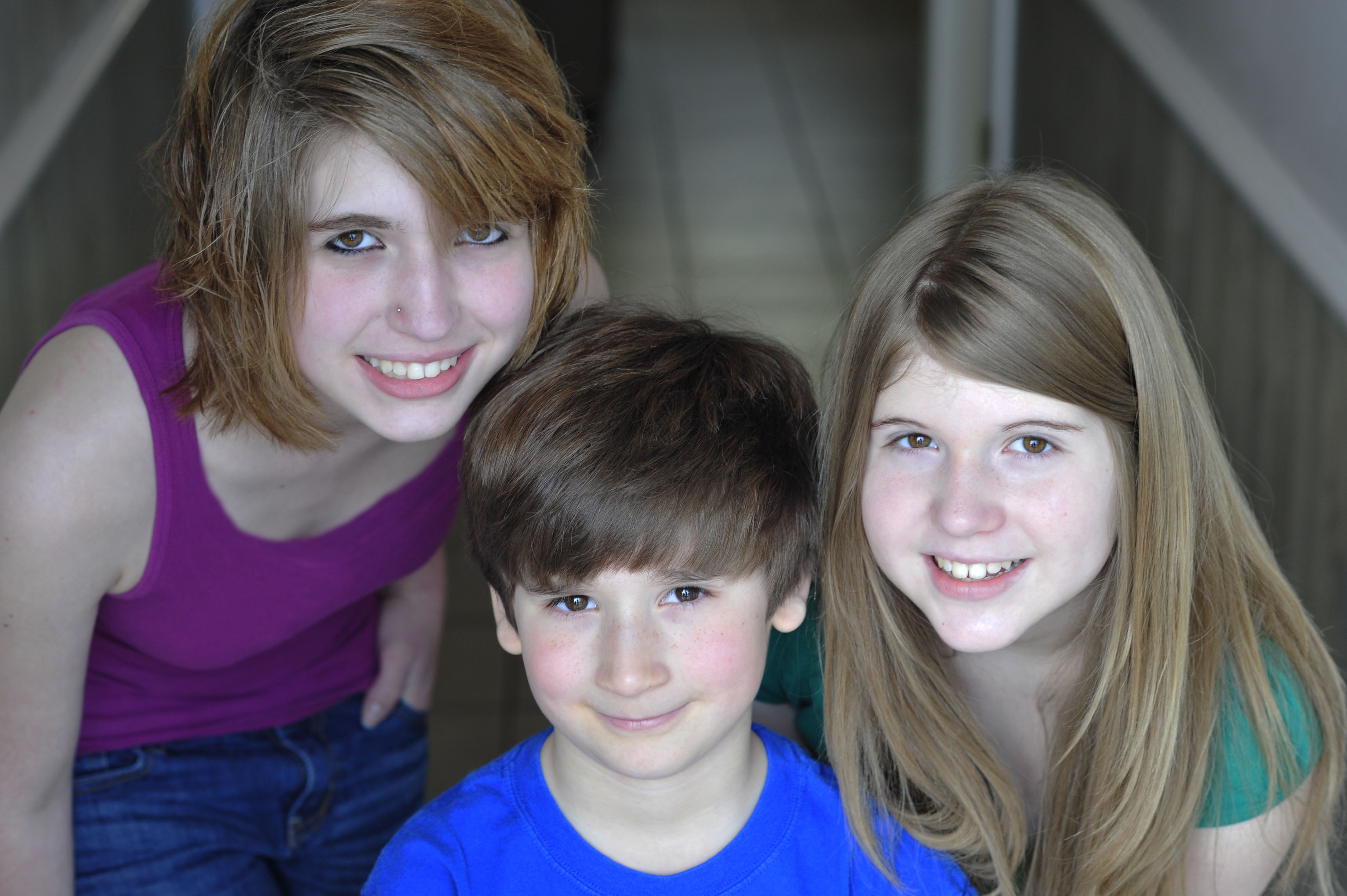 Taran and his sisters. Meagan Hall and Caitlin Hall