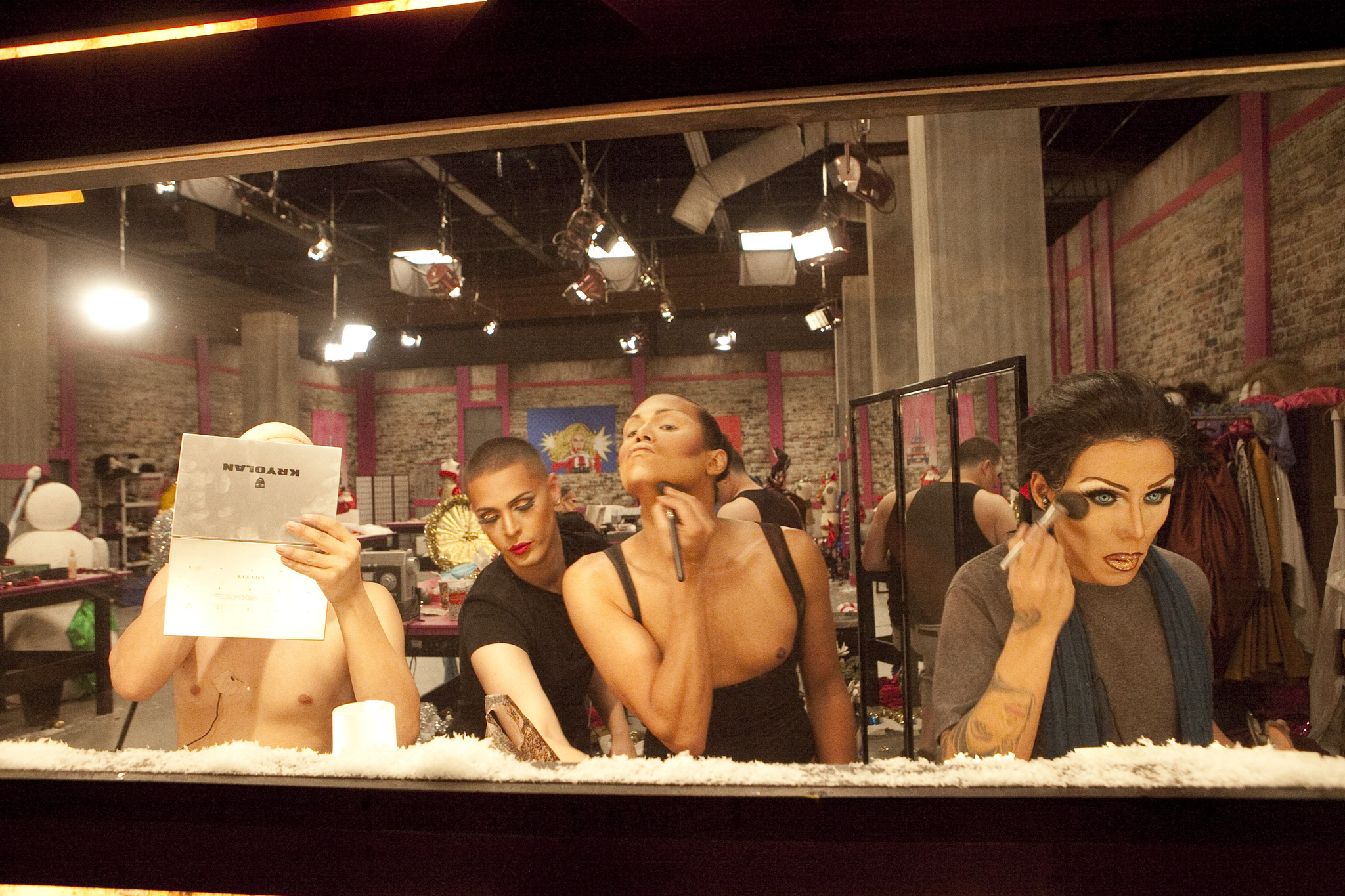 Still of Gabriel Burgos Ortiz, Carmen Carrera and Elijah Kelly in RuPaul's Drag Race (2009)