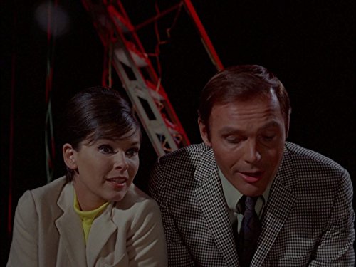 Still of Adam West and Yvonne Craig in Batman (1966)