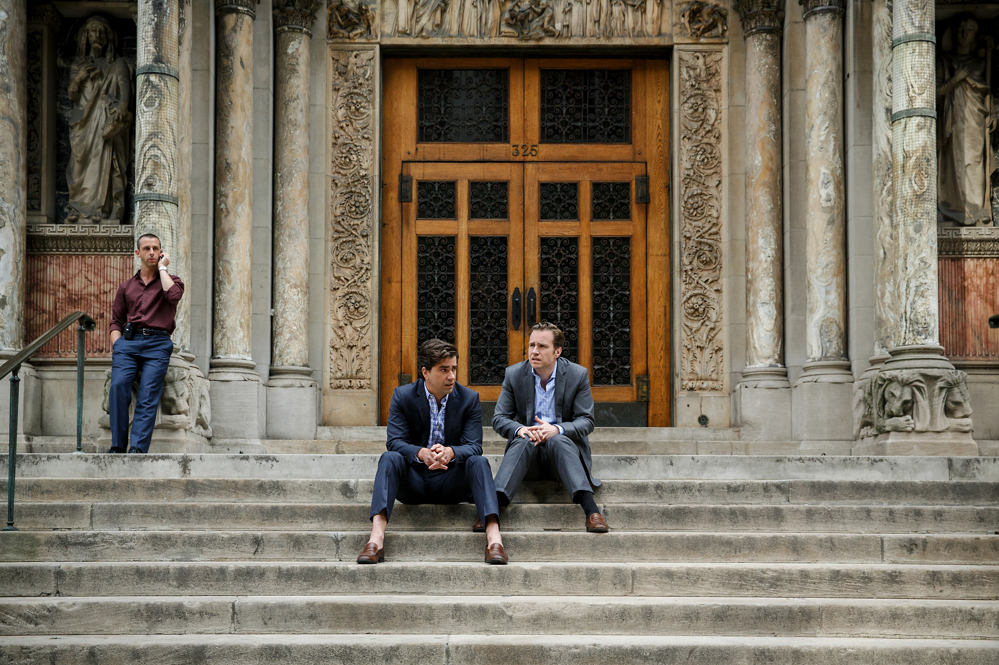 Still of Hamish Linklater, Jeremy Strong and Rafe Spall in The Big Short (2015)