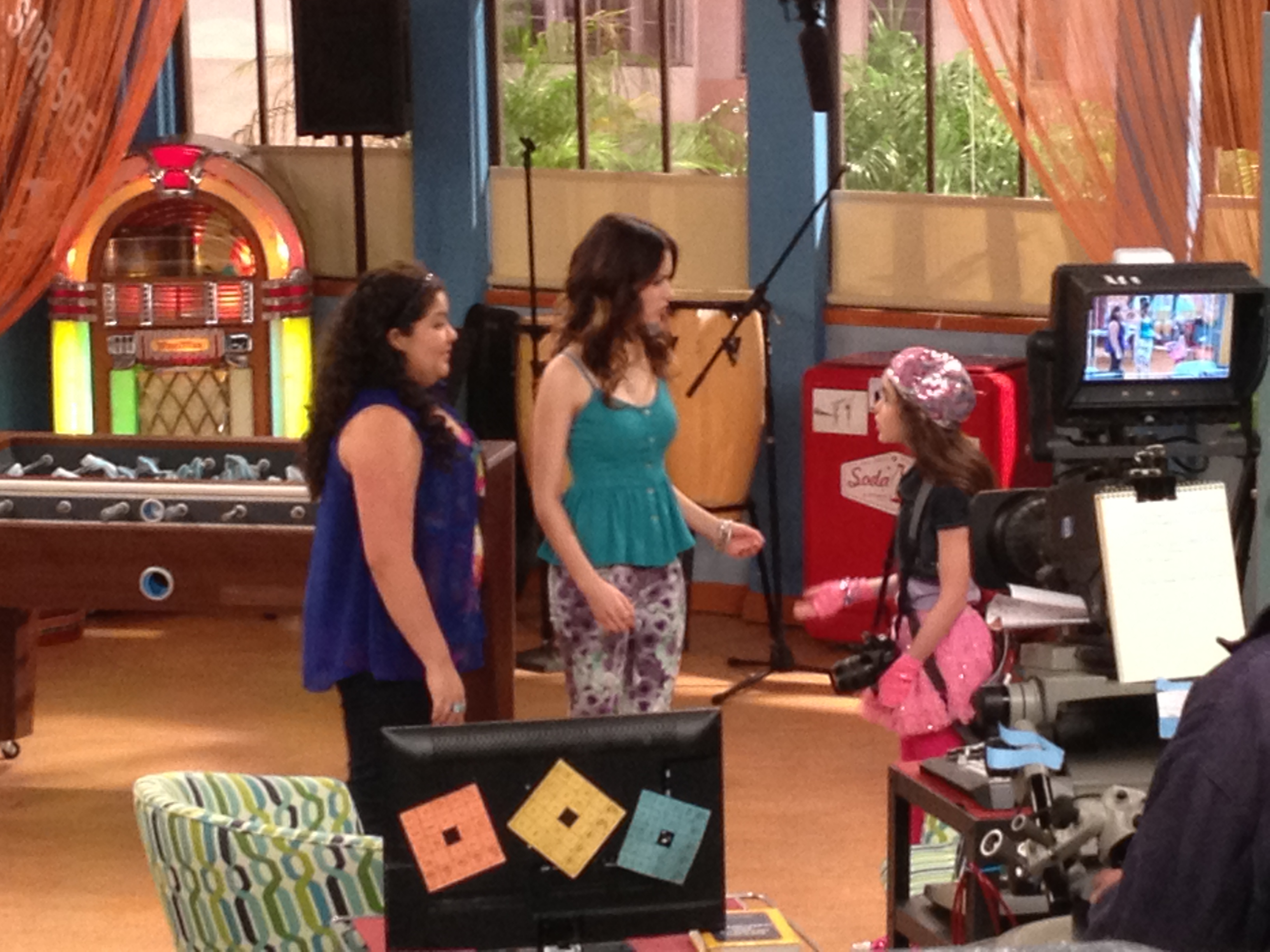 Austin and Ally - Partners and Parachutes