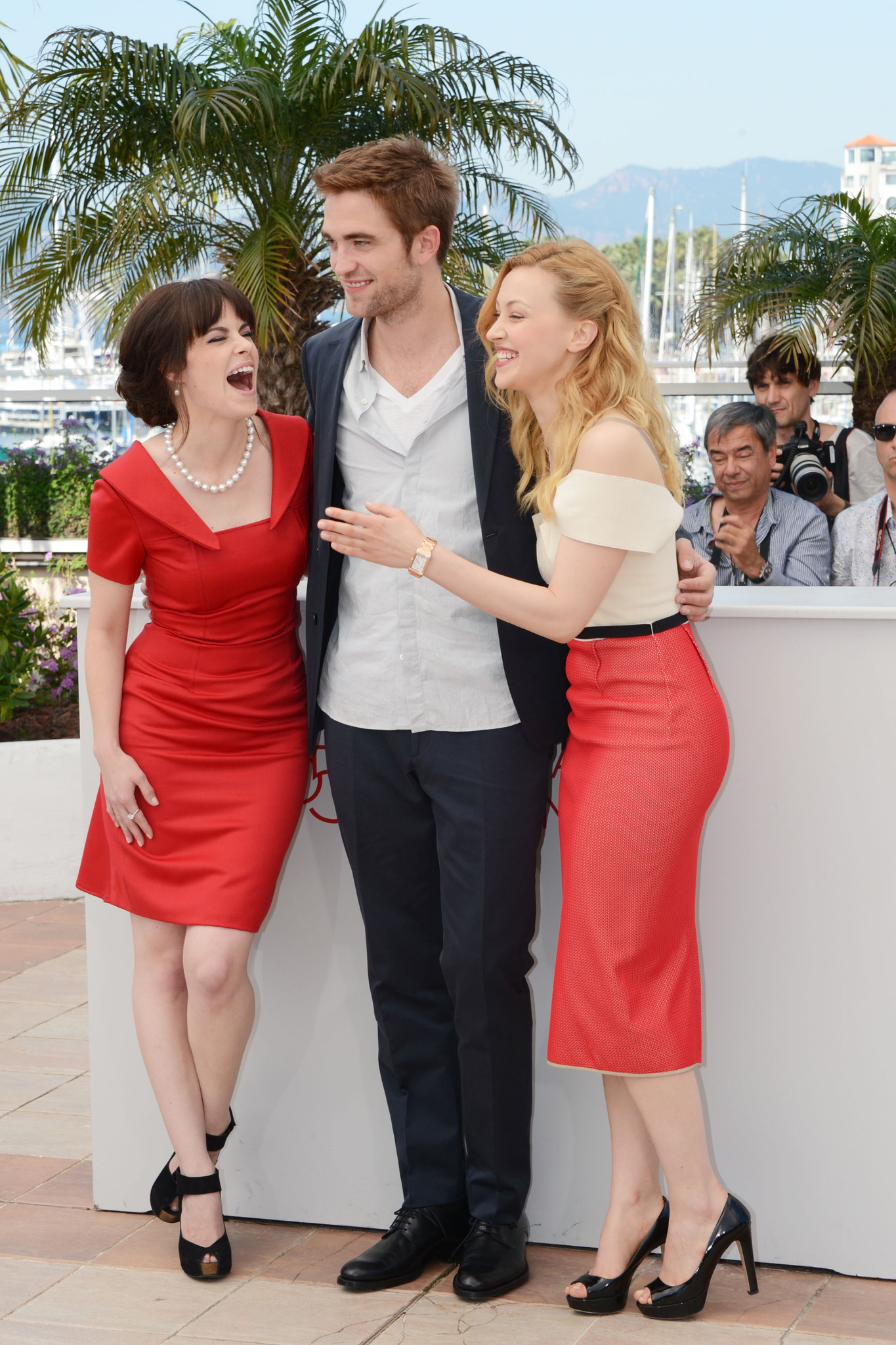 Sarah Gadon, Emily Hampshire and Robert Pattinson at event of Kosmopolis (2012)