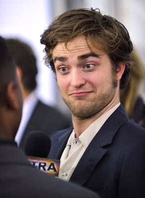 Robert Pattinson at event of Prisimink mane (2010)