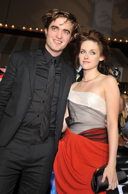 Kristen Stewart and Robert Pattinson at event of Twilight (2008)