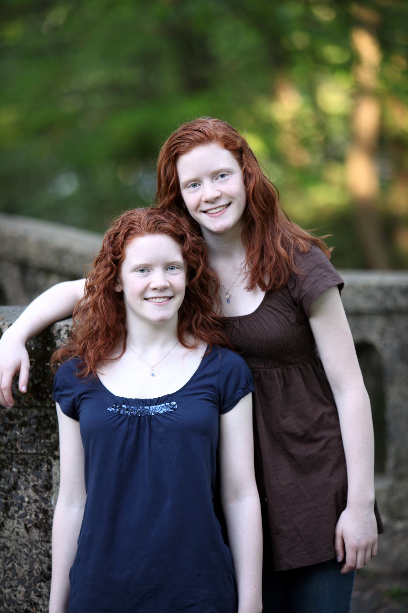 Grace Aronds and her twin sister, Jane Aronds at a photo shoot in the Spring of 2010.