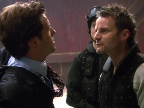 Still of Jamie Bamber and Ryan Robbins in Battlestar Galactica (2004)