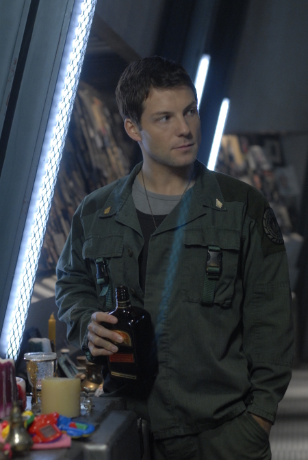 Still of Jamie Bamber in Battlestar Galactica (2004)