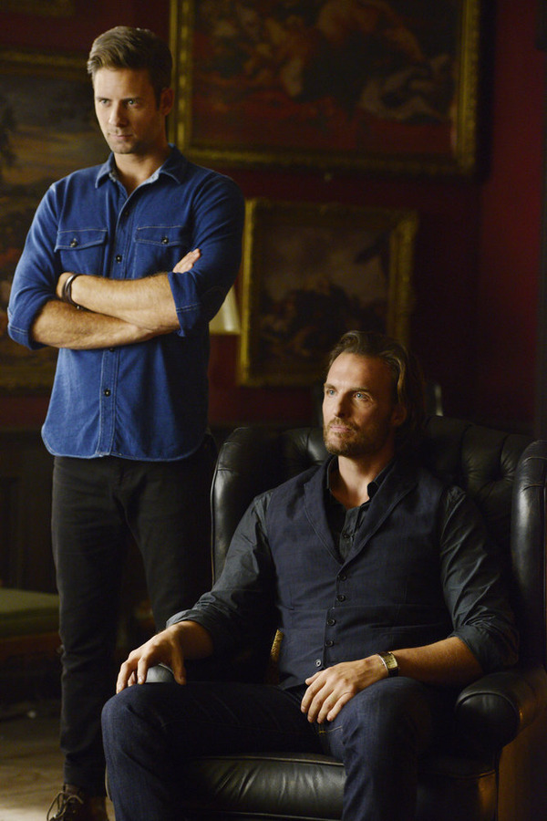 Still of Greg Bryk and Steve Lund in Bitten (2014)