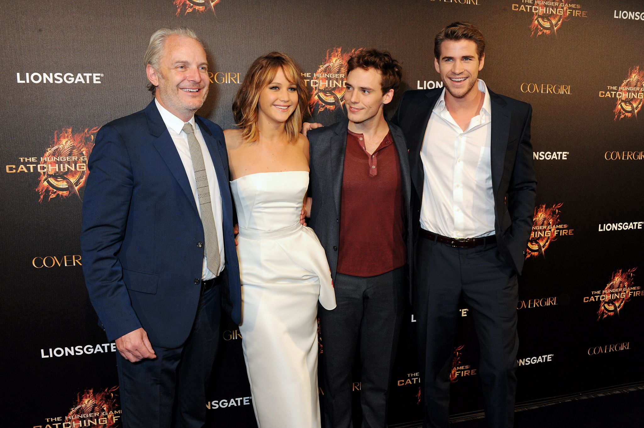 Francis Lawrence, Jennifer Lawrence, Liam Hemsworth, Sam Claflin and Lawrence Sam at event of Bado zaidynes. Ugnies medziokle (2013)