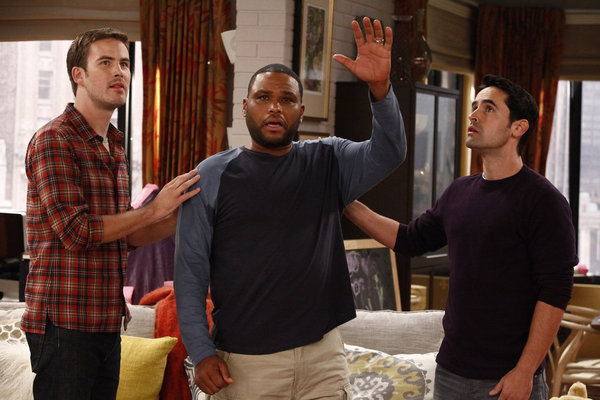 Still of Anthony Anderson, Jesse Bradford and Zach Cregger in Guys with Kids (2012)