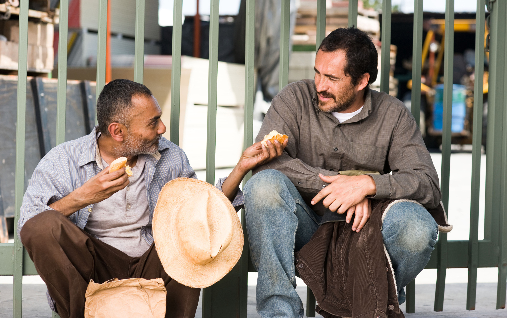 Still of Demian Bichir in A Better Life (2011)