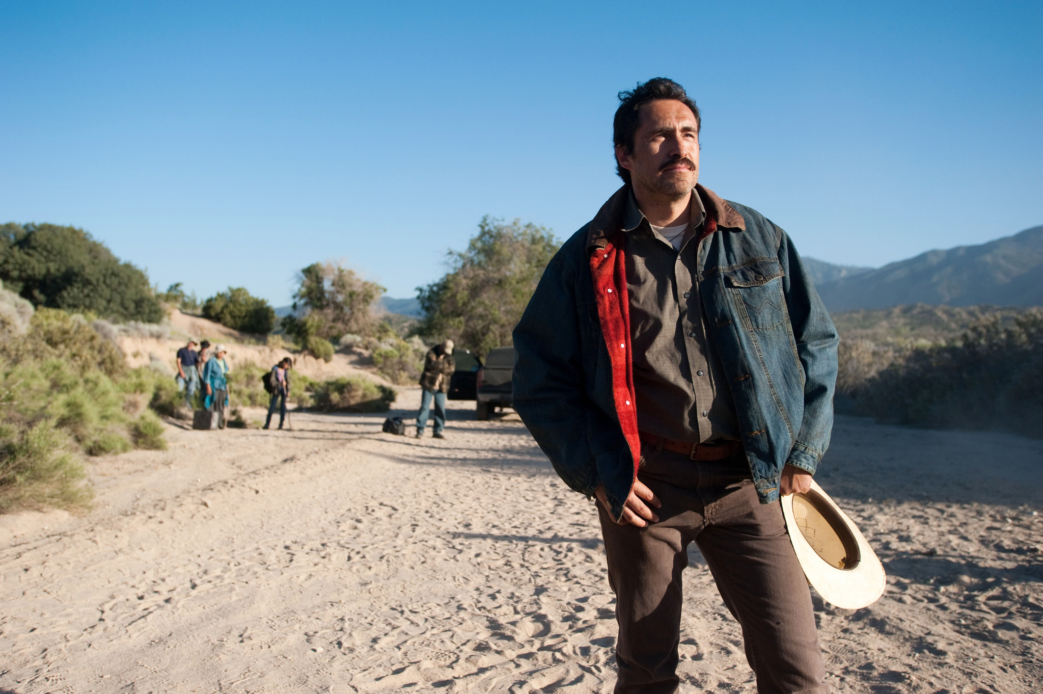 Still of Demian Bichir in A Better Life (2011)