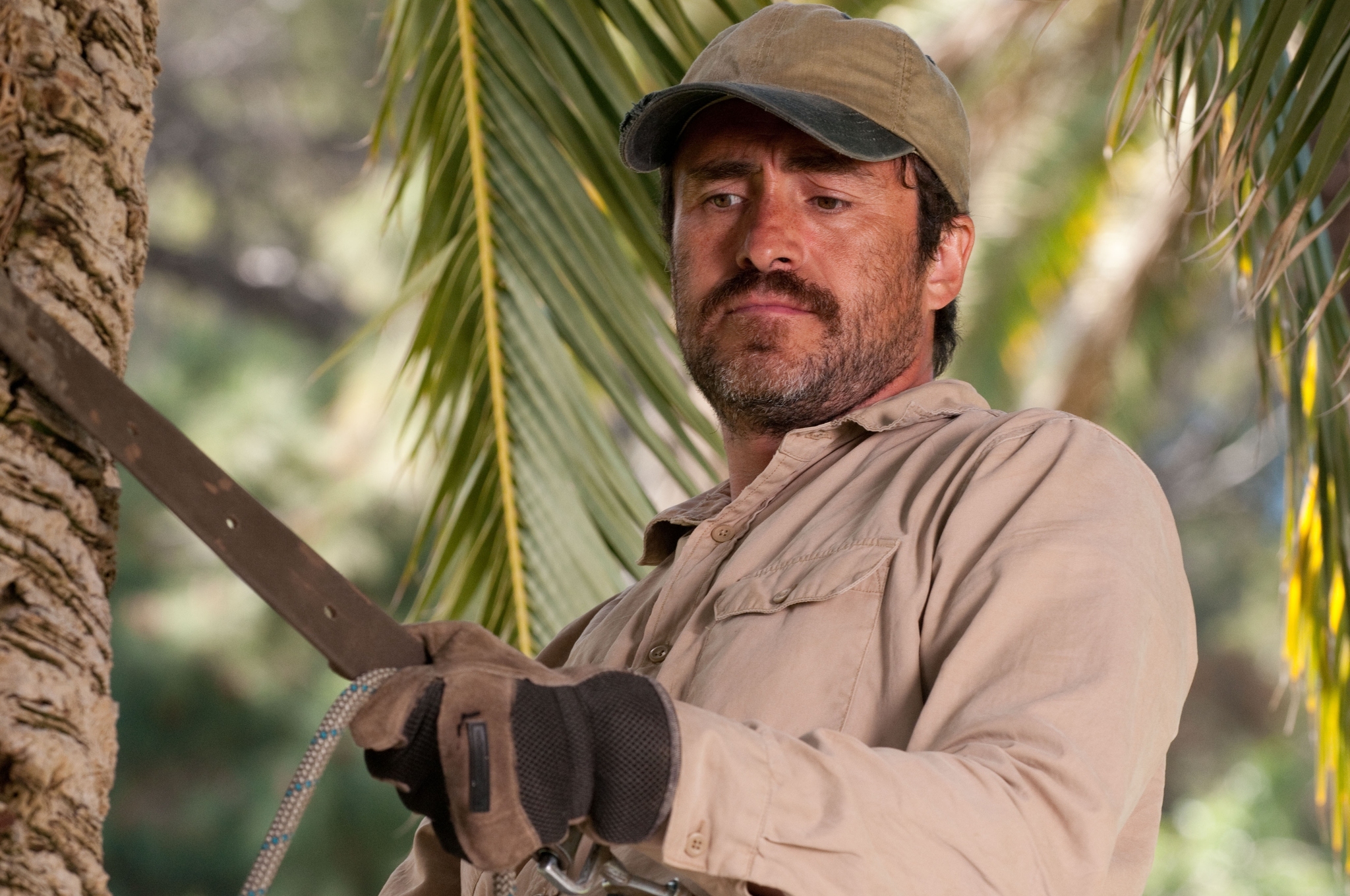 Still of Demian Bichir in A Better Life (2011)