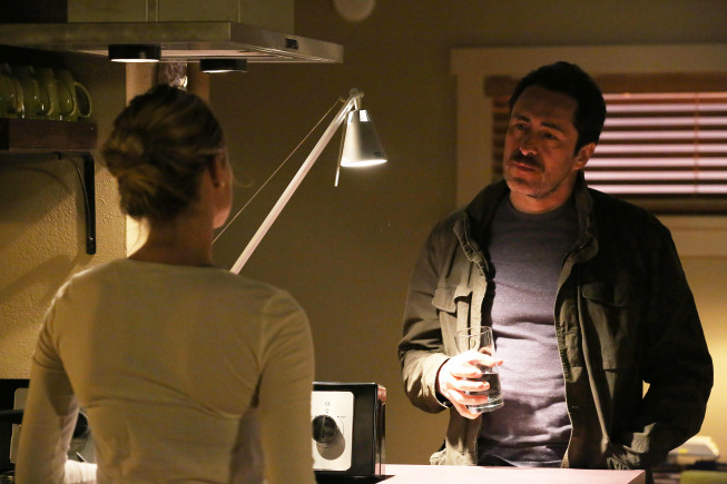 Still of Demian Bichir and Diane Kruger in The Bridge (2013)