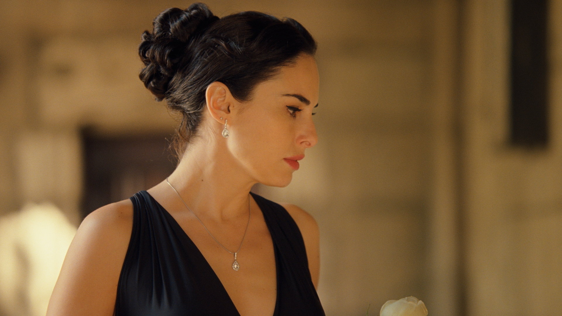 Still of Ana Serradilla in Hidden Moon.