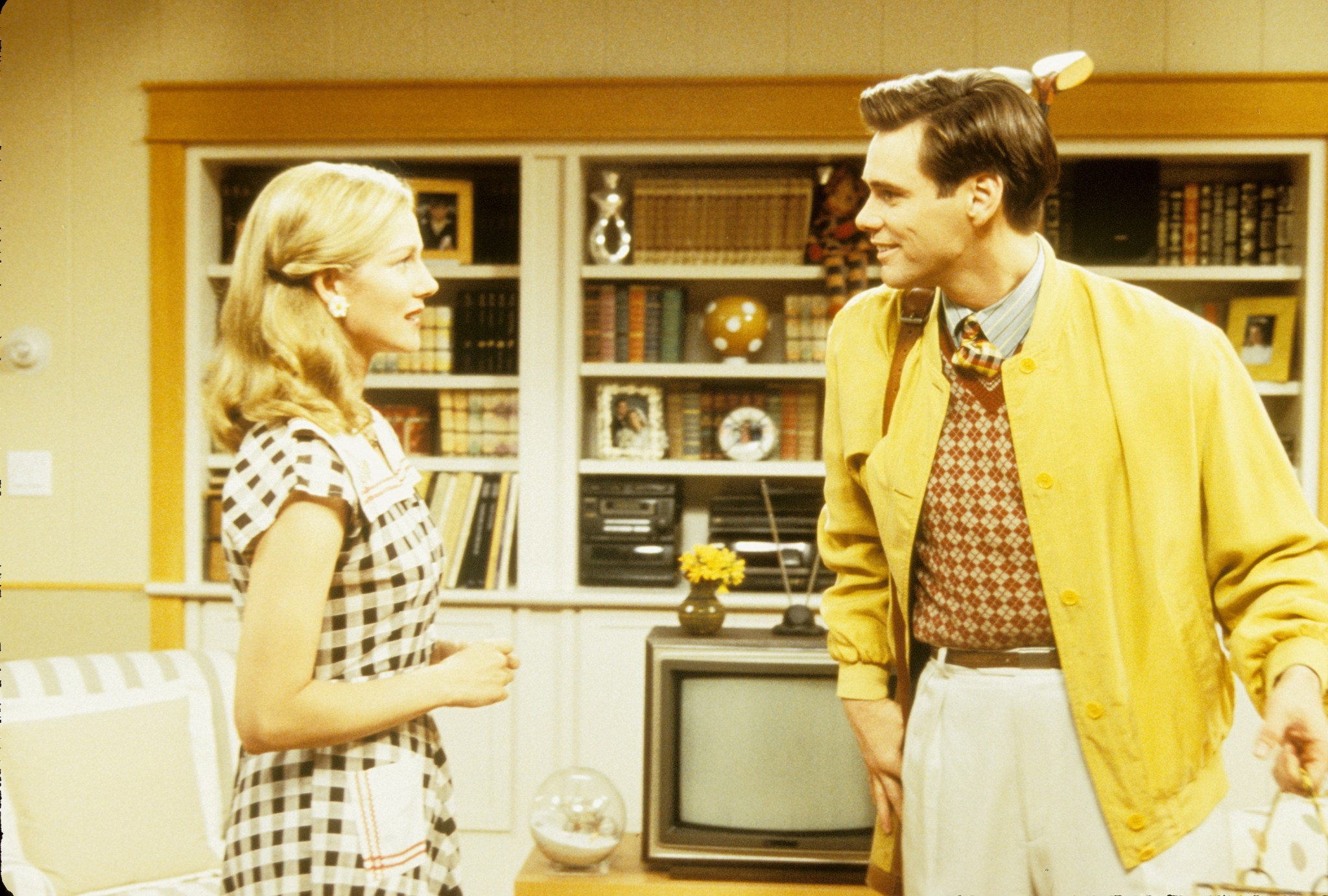 Still of Jim Carrey and Laura Linney in Trumeno sou (1998)