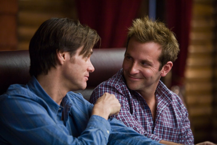 Still of Jim Carrey and Bradley Cooper in Yes Man (2008)