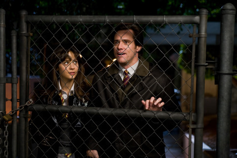 Still of Jim Carrey and Zooey Deschanel in Yes Man (2008)