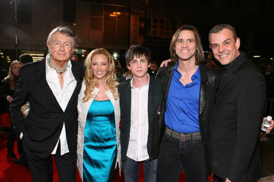 Jim Carrey, Virginia Madsen, Joel Schumacher, Danny Huston and Logan Lerman at event of The Number 23 (2007)