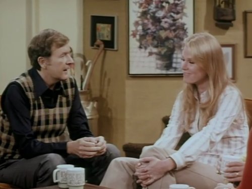 Still of Bill Daily and Mariette Hartley in The Bob Newhart Show (1972)