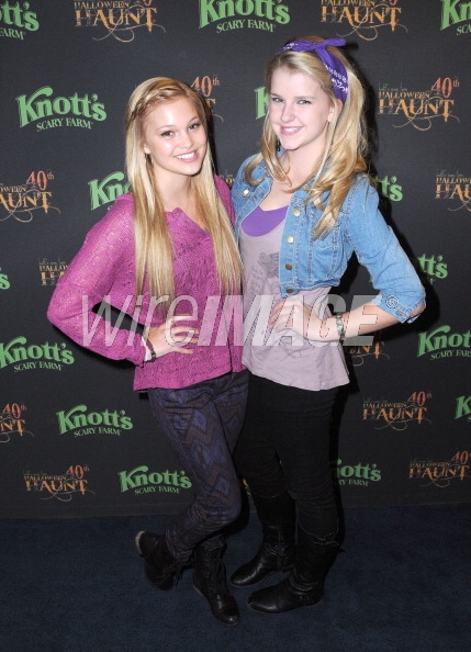 Madison Curtis and Olivia Holt at Knotts Scary Farm!