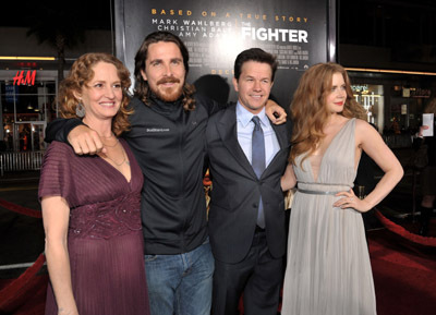 Mark Wahlberg, Christian Bale, Amy Adams and Melissa Leo at event of Kovotojas (2010)