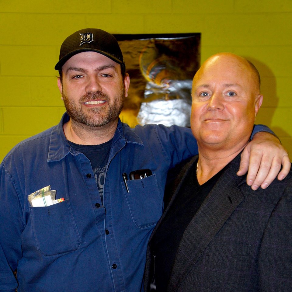 At the Redford Comic Con 2015. Me and my dear friend Gary J Pillette. He runs the Monroe, Mi Comic Con. It's always a great benefit. Stop by :)