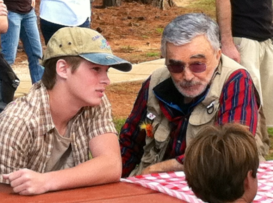 Michael Provost and Burt Reynolds on the set of Elbow Grease