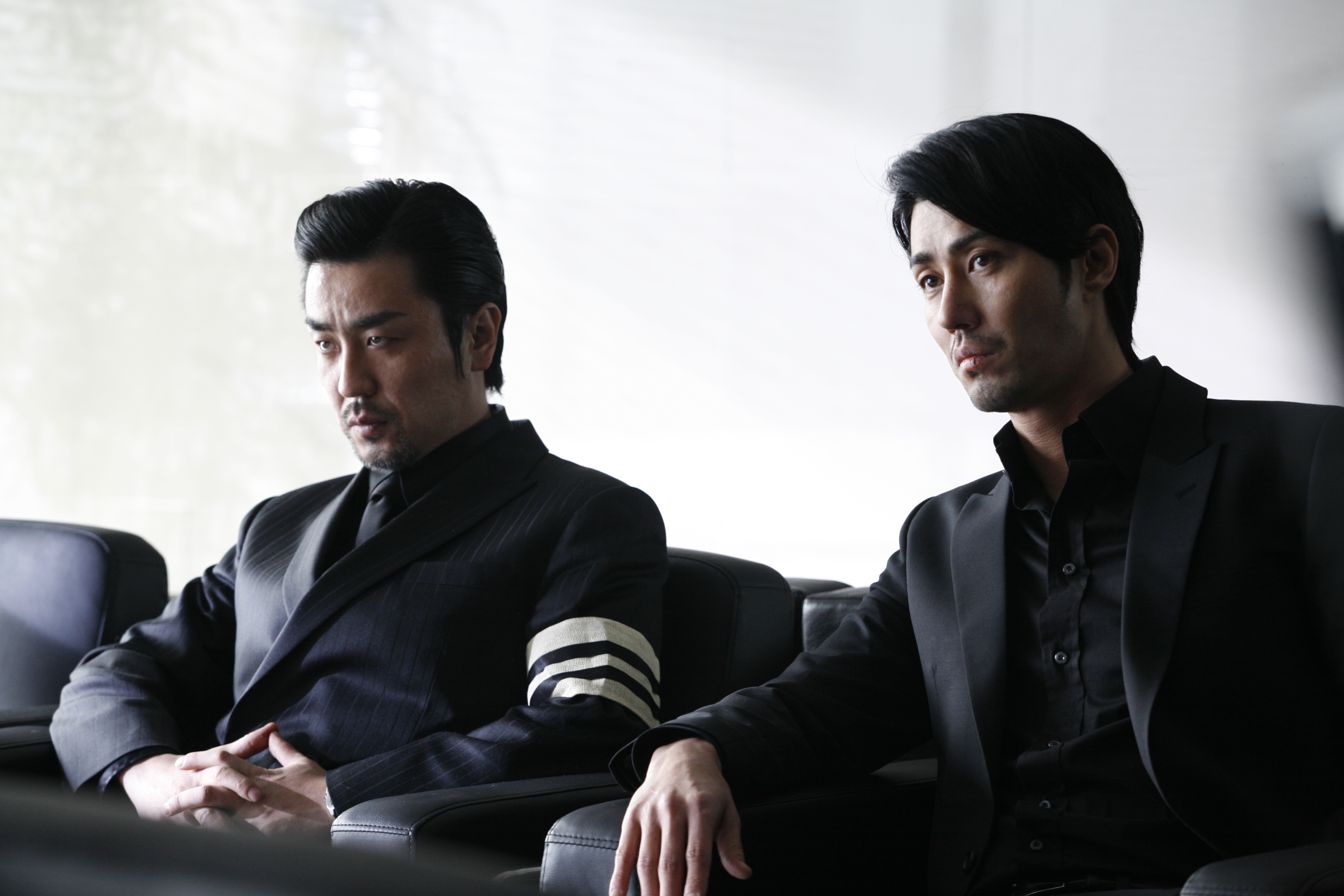 Still of Seung-won Cha and Seung-ryong Ryu in Sikeurit (2009)