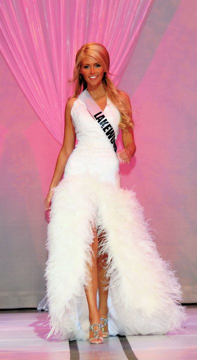 Lindsay Davis competes in the Miss Ohio 2010 pageant