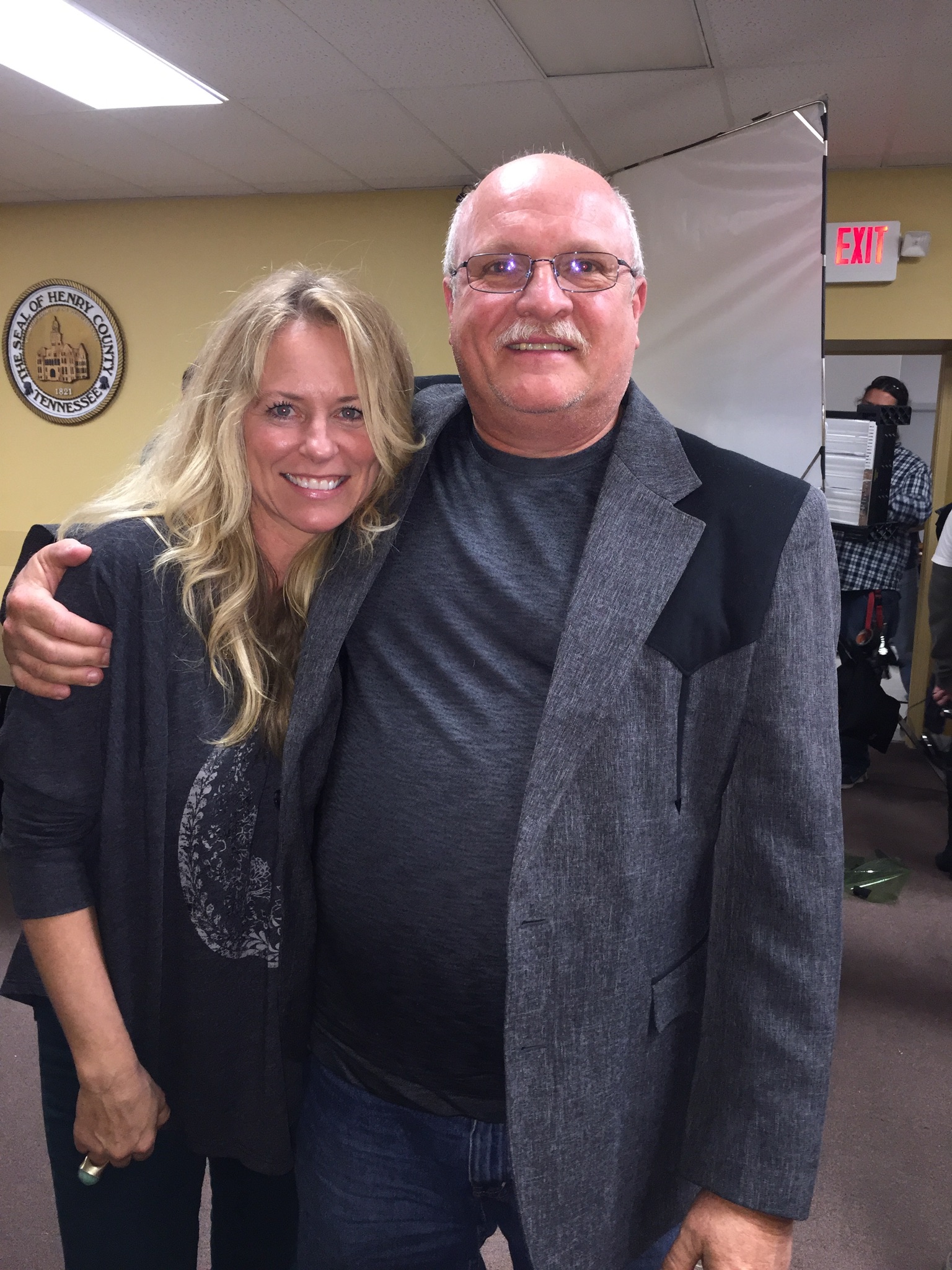 On the set of Painted Horses with Country Music Star, Deana Carter